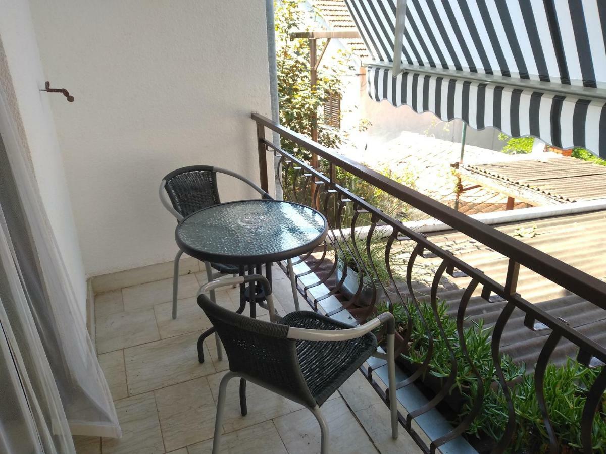 Apartments Mare Pula Luaran gambar